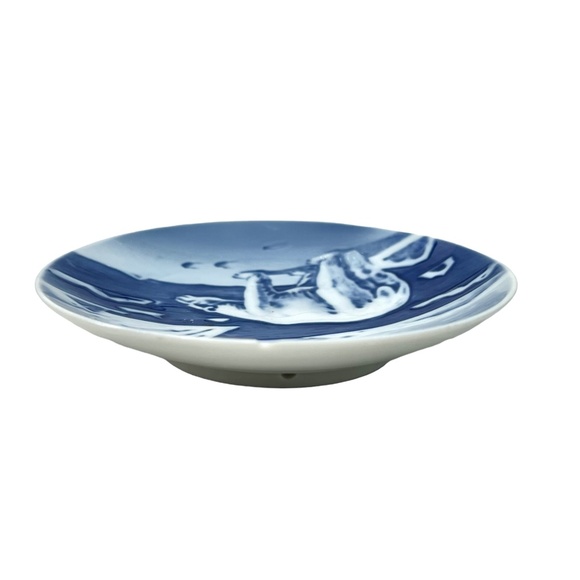 VINTAGE ROYAL COPENHAGEN DENMARK ICE FLOW POLAR BEAR DISH #4366 - Picture 5 of 12